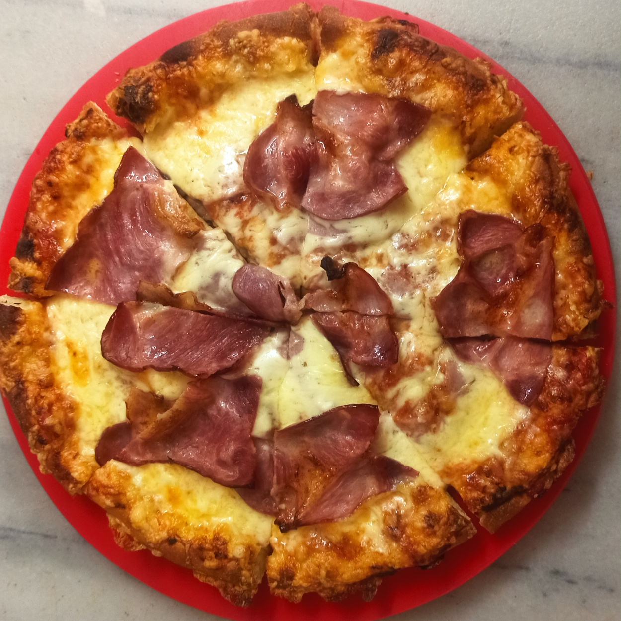 Πίτσα Ζαμπόν Μπέικον