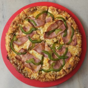 Πίτσα Κιμάς Μπέικον Πιπεριά