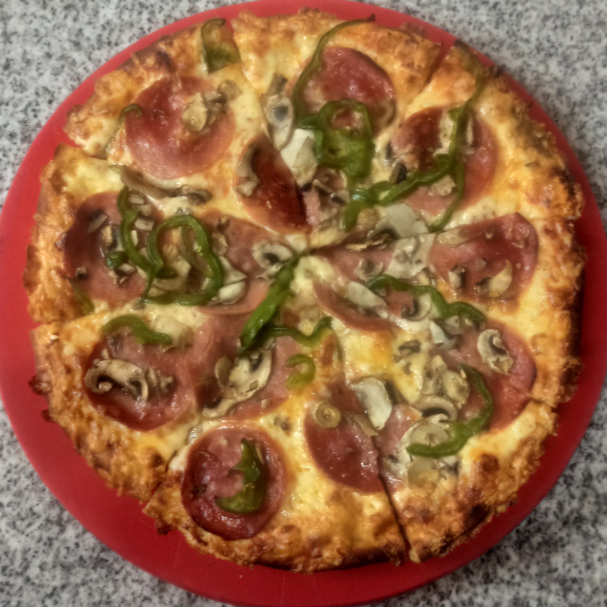 Πίτσα Κανάντιαν