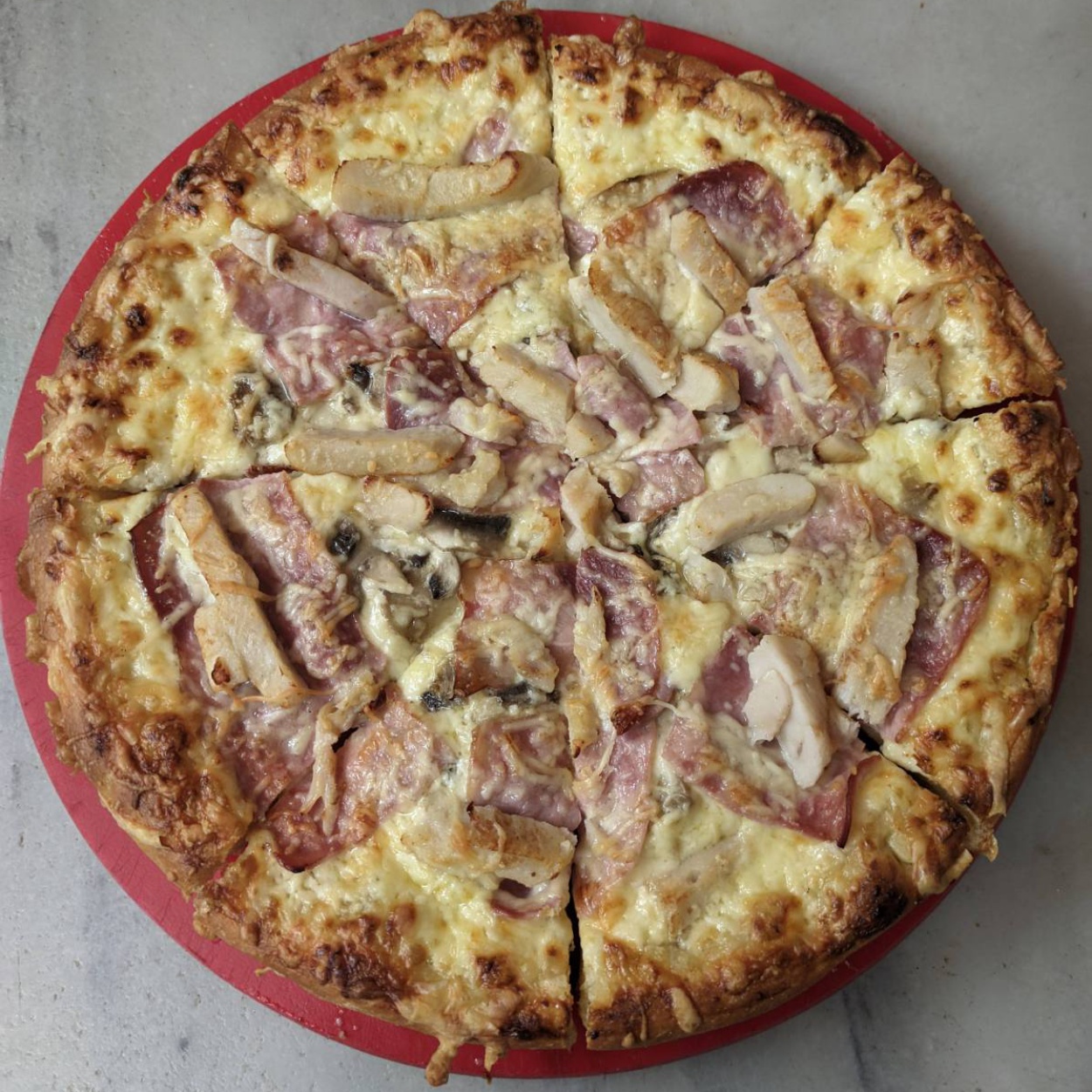 Πίτσα Γκουστόζα